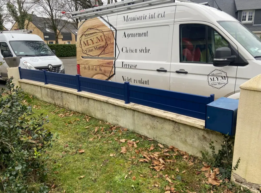 portail exterieur garde corps camion